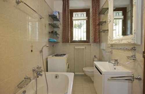 Pino Lago Maggiore Apartment | Inviting Appartamenti Vista da Sogno: Family & Pet Friendly