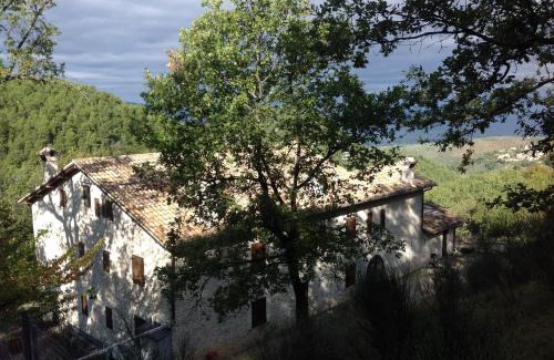 Spoleto House | Top-Rated APPARTAMENTI Villa Marianna with Pool & Hot Tub