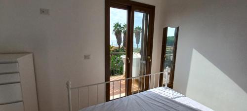Fontane Bianche Apartment | Cozy Villa Apartment Steps from the Ocean with Top Ratings