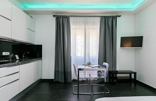 Navigli Apartment | Appartamento 21: Pet-Friendly Retreat with High Guest Ratings