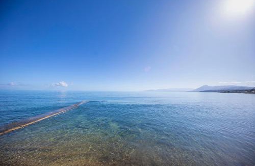 Casteldaccia Apartment | Relaxing Oceanfront Apartment for 23 in Villa Francesca