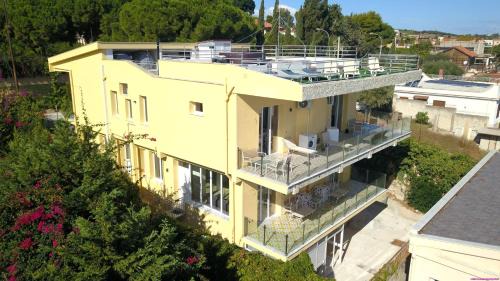 Casteldaccia Apartment | Relax in Villa Francesca: 4-Star Oceanfront Retreat