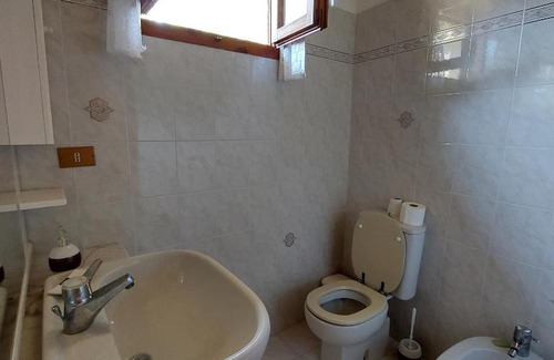 Quercianella Apartment | Family-Friendly Apartment Steps from the Sea in Quercianella