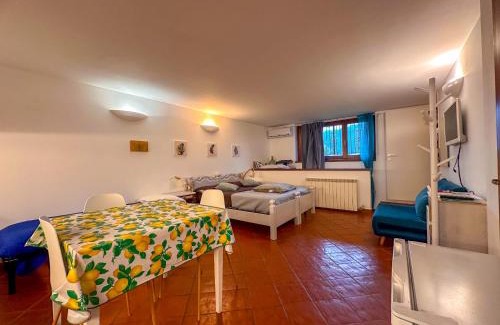 Dorio Apartment | Appartamento a due passi dal lago con box