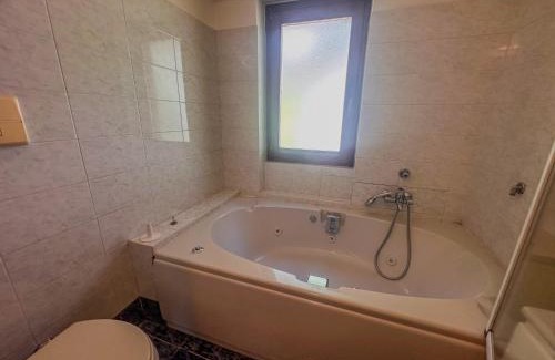 Dorio Apartment | Appartamento a due passi dal lago con box