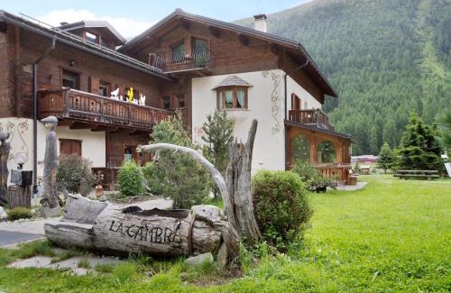Livigno Apartment | Inviting Abete Chalet Cambra with Pool & Hot Tub Amenities