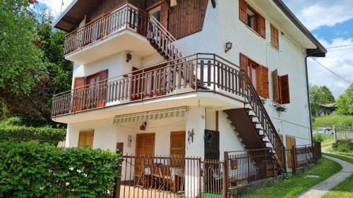 Borno Apartment | Appartamento Acero Rosso
