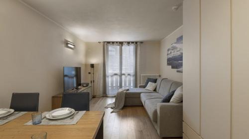 Ponte di Legno Apartment | Pet-Friendly Appartamento Acquaseria 310 with Breakfast