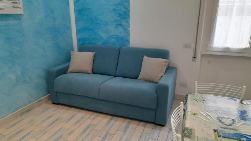 Cinquale Apartment | Pet-Friendly Appartamento ADRIANA with 9/10 Guest Rating