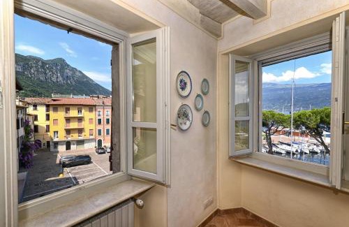 Bogliaco Apartment | Family-Friendly Appartamento Al Porto Vecchio Awaits You