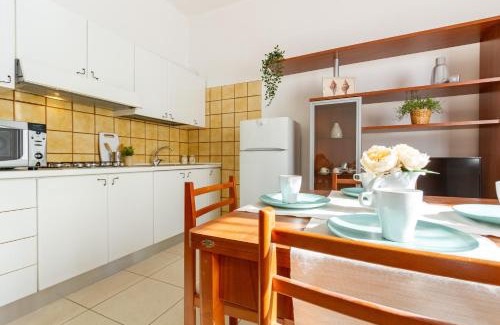 Alba Adriatica Apartment | Pet-Friendly Appartamento Alba Rosa PT - Guest Rated 9.7