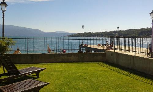 Salo Apartment | Oceanfront Stay at Appartamento alle Rive - Rated 10/10