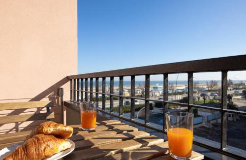 Marina Centro Apartment | Oceanview Comfort at Appartamento AmaRèmin in Rimini