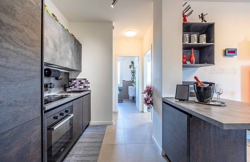 Historic Centre Apartment | Modern Appartamento Antenore: Central Location with Free Wi-Fi