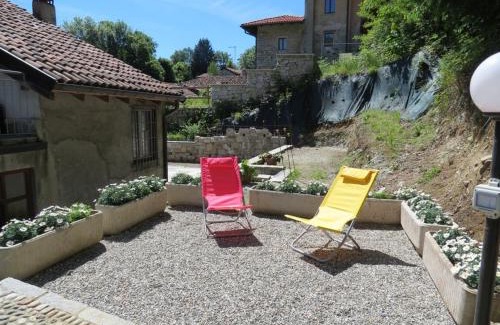 Montorfano Apartment | Family-Friendly Appartamento AQUILONE with High Guest Ratings