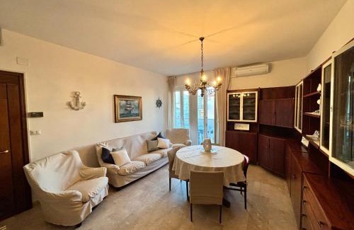 Riccione Apartment | Appartamento Aria di Mare su Viale Ceccarini