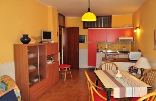 Pettenasco Apartment | Pet and Child Friendly Appartamento Azalea - 8/10 Rated Stay
