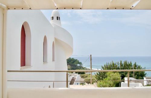 Marina San Gregorio Apartment | Child-Friendly Retreat at Appartamento BelMar, Rated 9/10