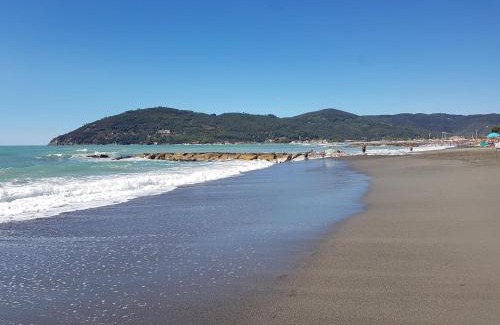 Castelnuovo Magra Apartment | Guest Rated: Appartamento Bellavista - Family-Friendly Retreat