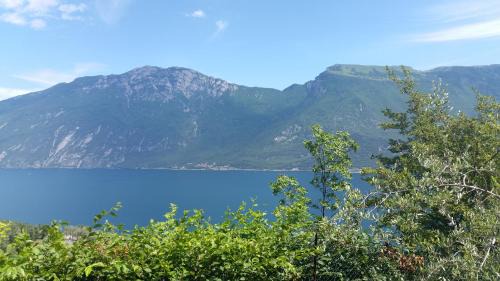 Limone sul Garda Bed & Breakfast | Welcoming Appartamento BeB Preone - Ideal for Families