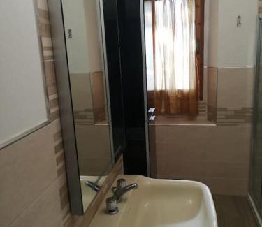 Figline e Incisa Valdarno Apartment | Pet-Friendly Appartamento Bellosguardo: Perfect for Families