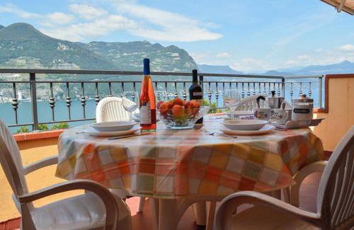 Sensole Apartment | Pet and Child Friendly Appartamento Bella Isola - Rated 9.3