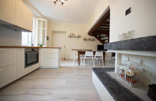 Riva Apartment | Elegant Bella Vista Apartment with Lake Como Views
