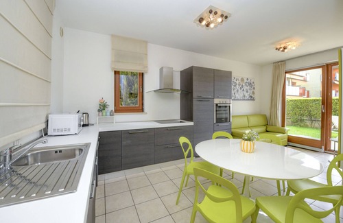 Lugana Apartment | Experience Appartamento Benacus F4 with Oceanfront Views