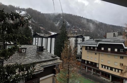 Madesimo Apartment | Family-Friendly Appartamento Bernasconi with High Ratings