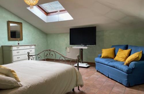 Monte Porzio Catone Apartment | Stunning View of Rome at Appartamento Castelli Romani