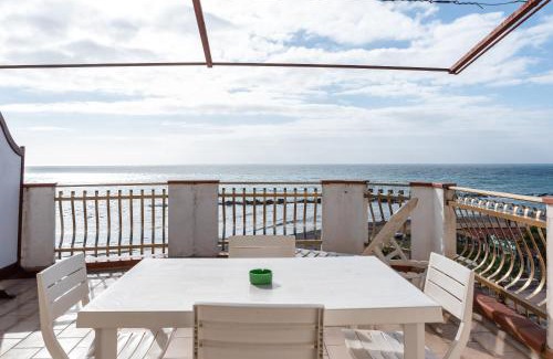 Seccagrande House | Oceanfront Appartamento C - Le Terrazze with Pet-Friendly Perks