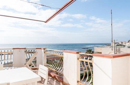 Seccagrande House | Oceanfront Appartamento C - Le Terrazze with Pet-Friendly Perks