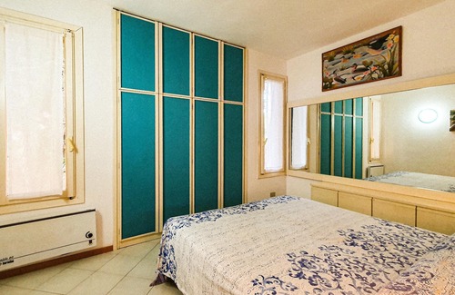 Capo D'arco Apartment | Appartamento "Capo Arco Terrazza" Close to the Beach with Shared Pool & Terrace
