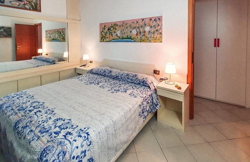Capo D'arco Apartment | Appartamento "Capo Arco Terrazza" Close to the Beach with Shared Pool & Terrace