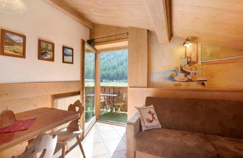 Livigno Apartment | Tranquil Appartamento Castagno Chalet Cambra: Rated 9.5/10