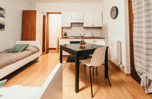 Downtown Apartment | Comfortable Stay at Appartamento Castelli - Family Friendly