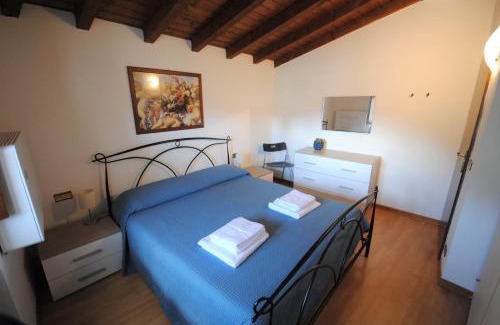 Bogliaco Apartment | Oceanfront Appartamento Ciagoli - Rated 9.1/10 by Guests