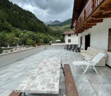 Cogolo House | Welcoming Appartamento Cogolo with Terrace for Families