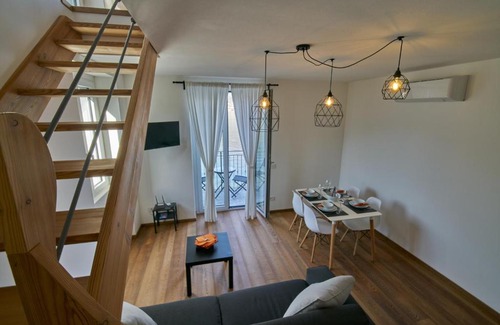 Lezzeno Apartment | Pet-Friendly Stay at Appartamento Comballo – Rated 9.7/10!