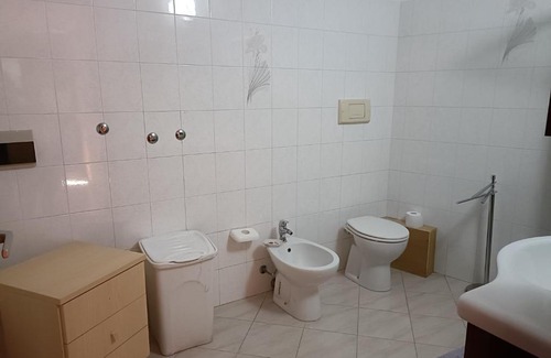 Selargius House | Garden Apartment: Guest Rated 10/10 & Family Friendly