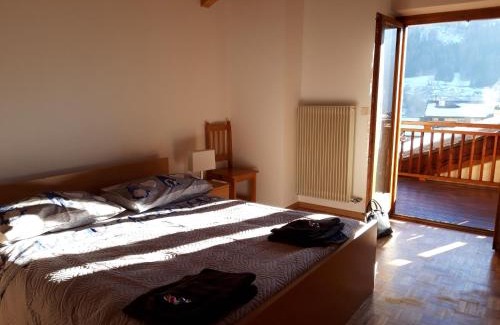 Sant'Orsola Terme Apartment | Family-Friendly Apartment with Terrace in Sant'Orsola Terme