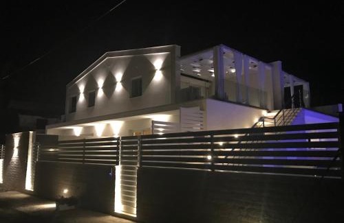 Reitani Apartment | Inviting Oasi 2 Apartment with Pool and Breakfast Options