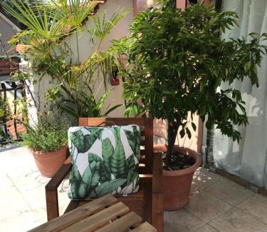 Pero House | Stunning Appartamento Libri e Giardini with Terrace & Parking