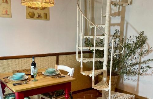 Palaia Apartment | Appartamento con terrazza privata e giardino vicino a Pisa e Firenze