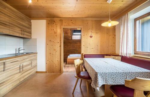 La Valle Apartment | Cozy Appartamento Confolia 2: Pet & Child Friendly Retreat