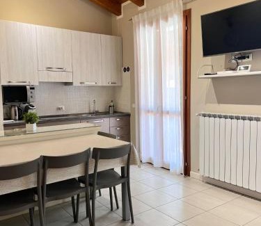 Lugana Apartment | Oceanfront Appartamento Corina: 10/10 Guest Rated Escape