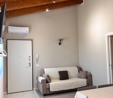 Lugana Apartment | Oceanfront Appartamento Corina: 10/10 Guest Rated Escape