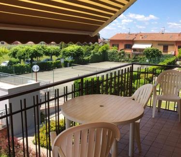 Pacengo Apartment | Beautiful Appartamento Da Elena with Ocean View & Pool