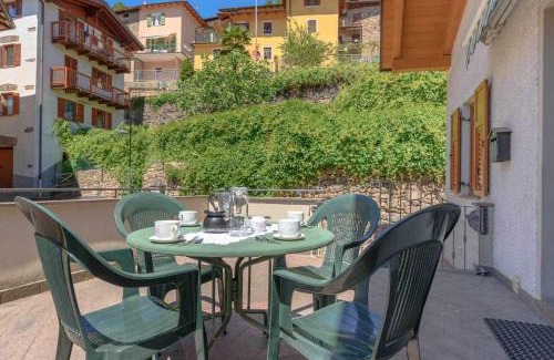 Valda Apartment | Pet and Child Friendly Appartamento Da Vittoria in Valda
