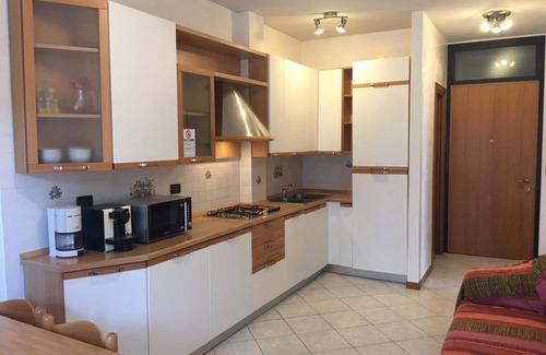 Jesolo Apartment | Unforgettable Stay at Appartamento Dalmazia n.10 with Ocean Views